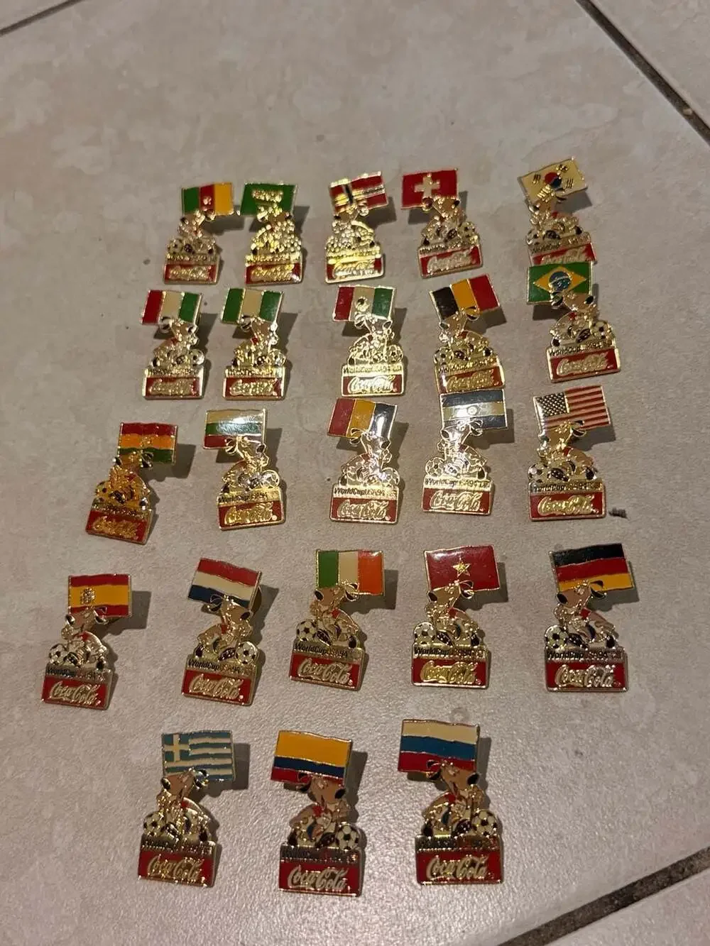 Vintage Coca-Cola 1994 FIFA World Cup USA Striker Mascot Flag Pin Collection - L